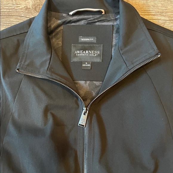 Kenneth Cole Awearness Men's Black dress/casual Vest - Picture 3 of 8